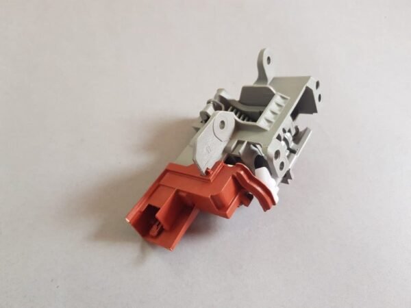Indaplovės WHIRLPOOL/INDESIT spyna. C00504515 LOCKING ASSEMBLY DEA603 45CM Indaplovių durelių spynos ir rankenėlės