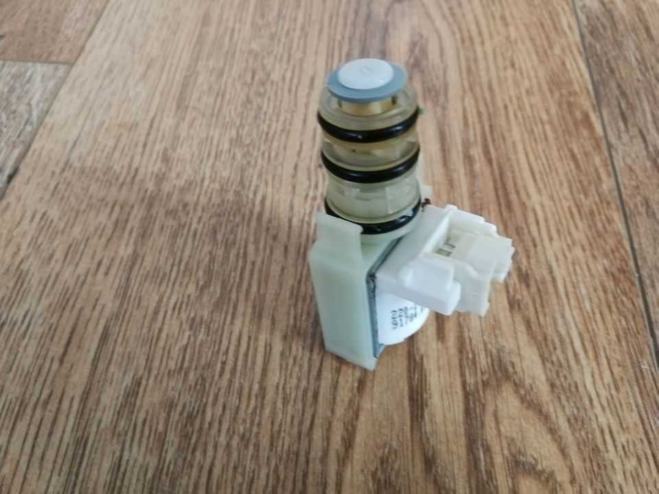 Indaplovės BOSCH/SIEMENS bakelio vožtuvas VALVE-REGENERATION Indaplovių vožtuvai