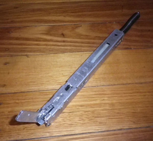 Orkaitės ELECTROLUX / AEG kairės pusės lankstas Elektrinių viryklių orkaičių lankstai