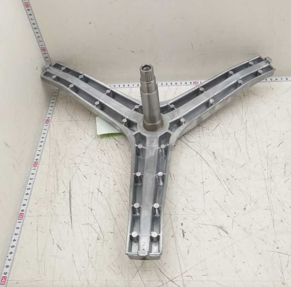 Skalbimo mašinos kryžmė SAMSUNG, 6205, 6206 guoliai, ašis 13,5cm, 35x65,55x10/12 riebokšlis,1400RPM užsakomi atskirai - Image 3