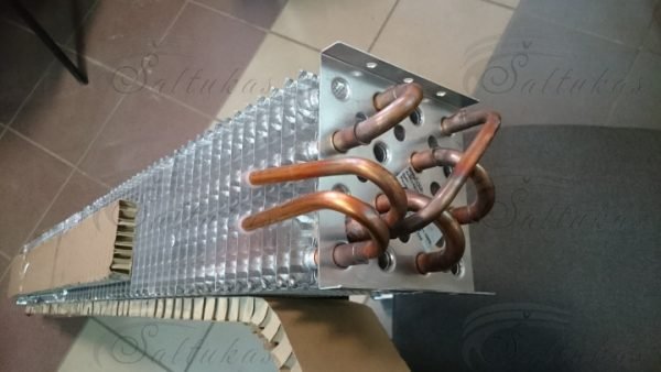 Pramoninio šaldytuvo išgarintojas R404A, 385W, 8 vamzdeliai, 145x140x1300mm, 5,11 m²