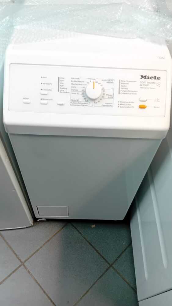 Skalbimo mašina MIELE W-605F, 450x600x920mm, naudota Skalbyklės, indaplovės ir džiovyklės