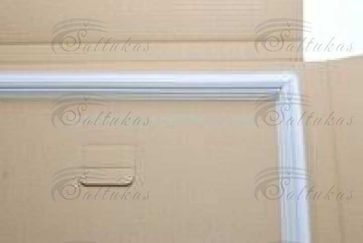 Šaldytuvo Sharp apatinė durų tarpinė,plotis – 52 cm, aukštis – 87 cm Šaldytuvų durų tarpinės ir kt