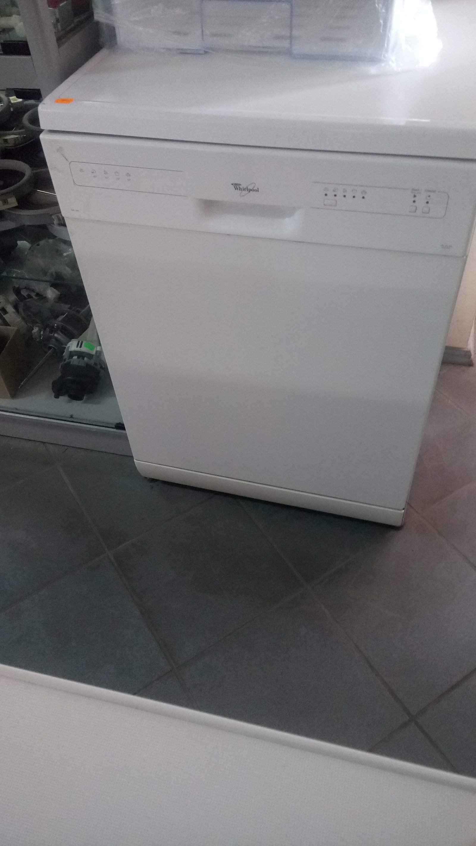 Indaplovė WHIRPOOL ADP2300 WH plotis 60cm ilgis 60cm Skalbyklės, indaplovės ir džiovyklės
