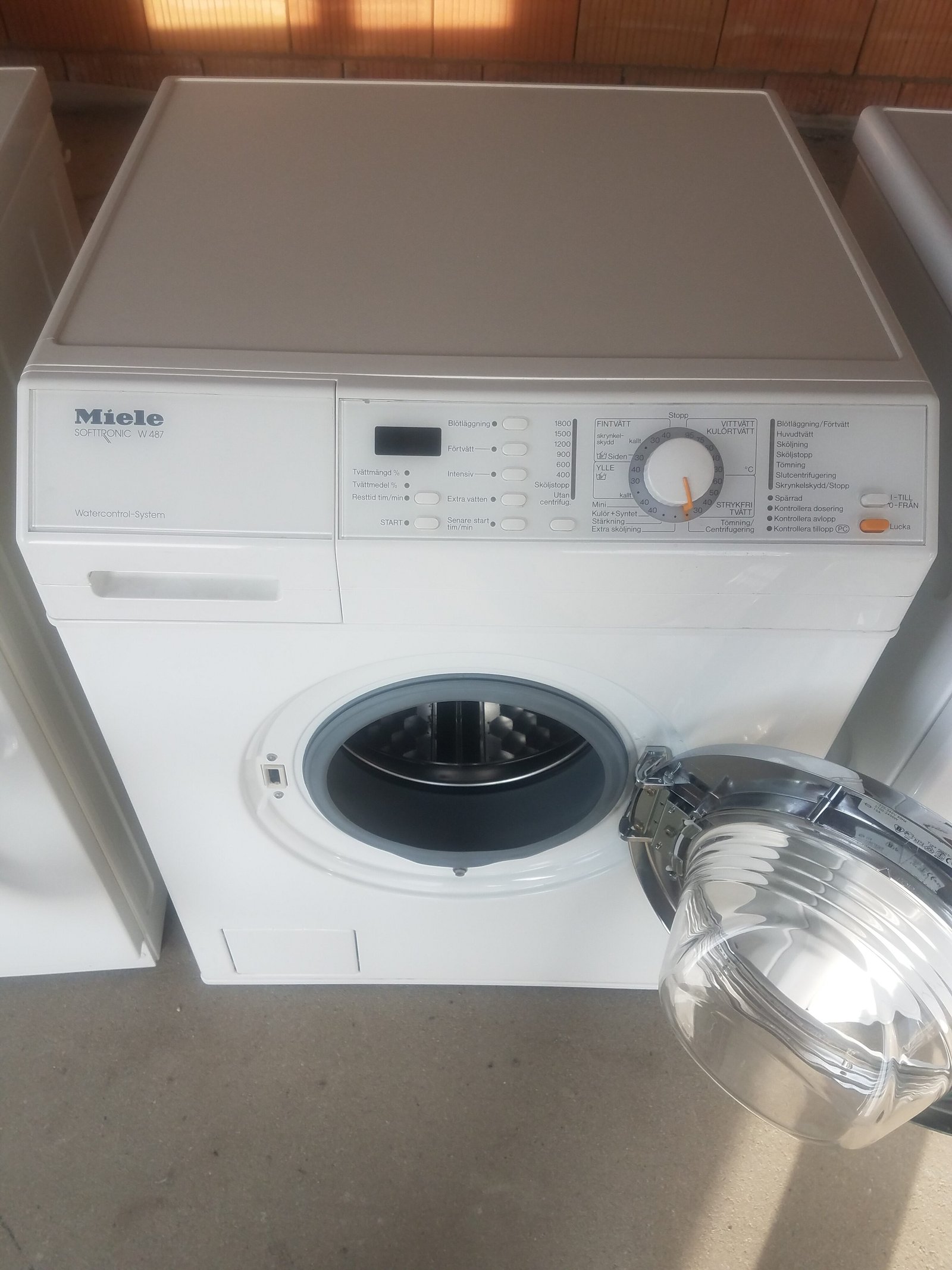 Skalbimo mašina MIELE W487S Skalbyklės, indaplovės ir džiovyklės