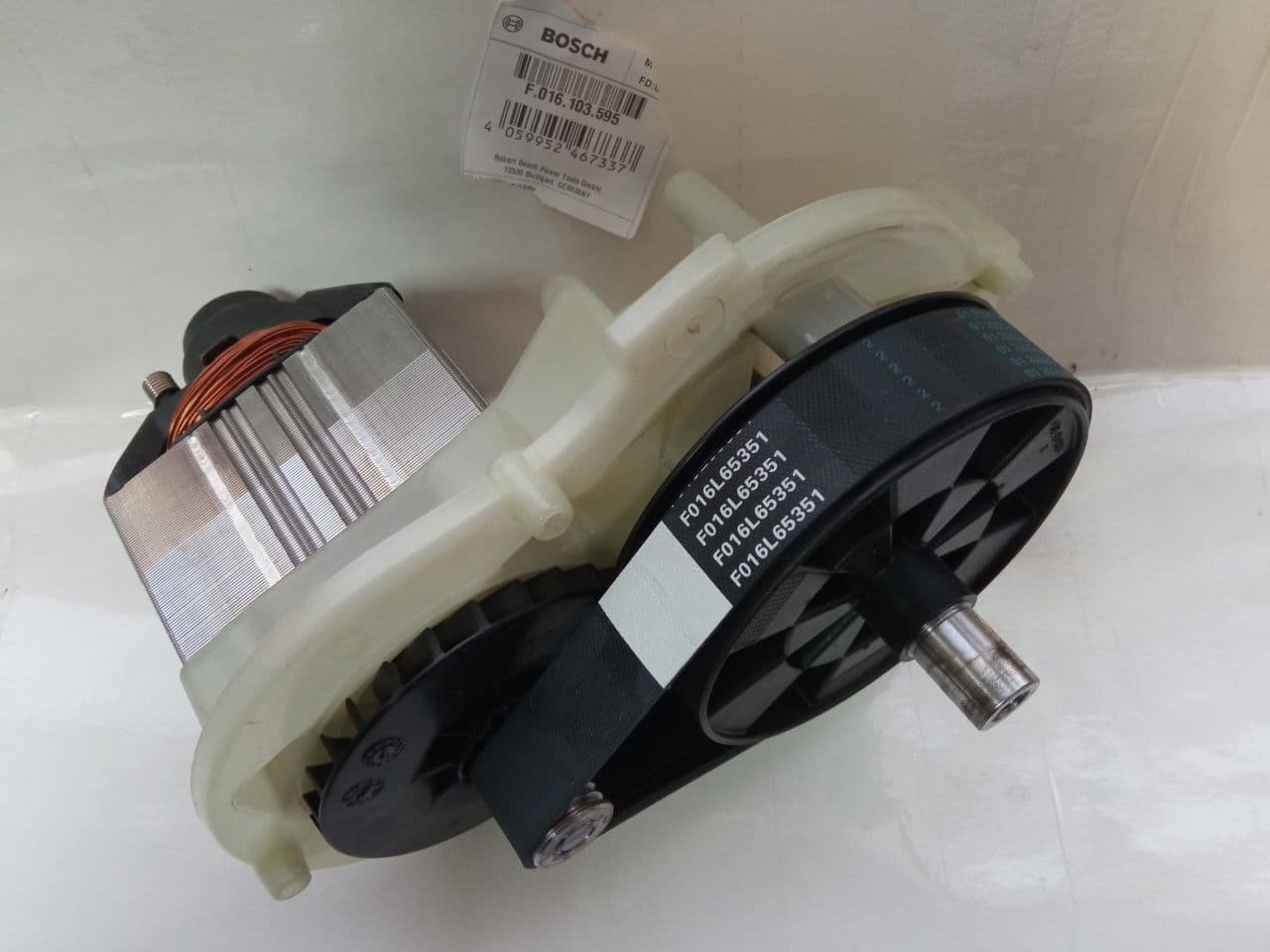 Trimmer BOSCH ROTAK motor AL-KO, BOSCH ROTAK, GARDENA Žoliapjovių, trimerių, pjūklų, vandens siurblių ir hidroforų atsarginės dalys