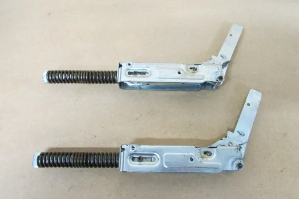 Orkaitės ELECTROLUX / AEG durų kairys,dešinys lankstas,1vnt,orig.