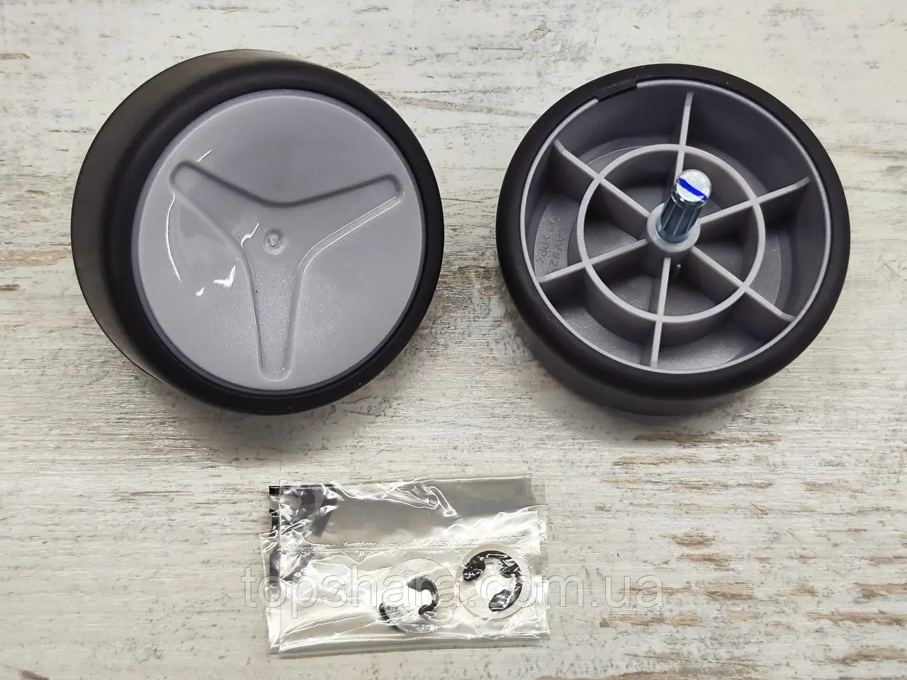 Dulkių siurblio PHILIPS pagrindinio šepečio ratukų komplektas,2vnt ,orig. Dulkių siurblio PHILIPS pagrindinio šepečio ratukų komplektas,2vnt ,orig. Dulkių siurblių šepečiai, žarnos filtrai,maišeliai,laikikliai antgaliai ratukai,teleskopiniai vamzdžiai ir kt