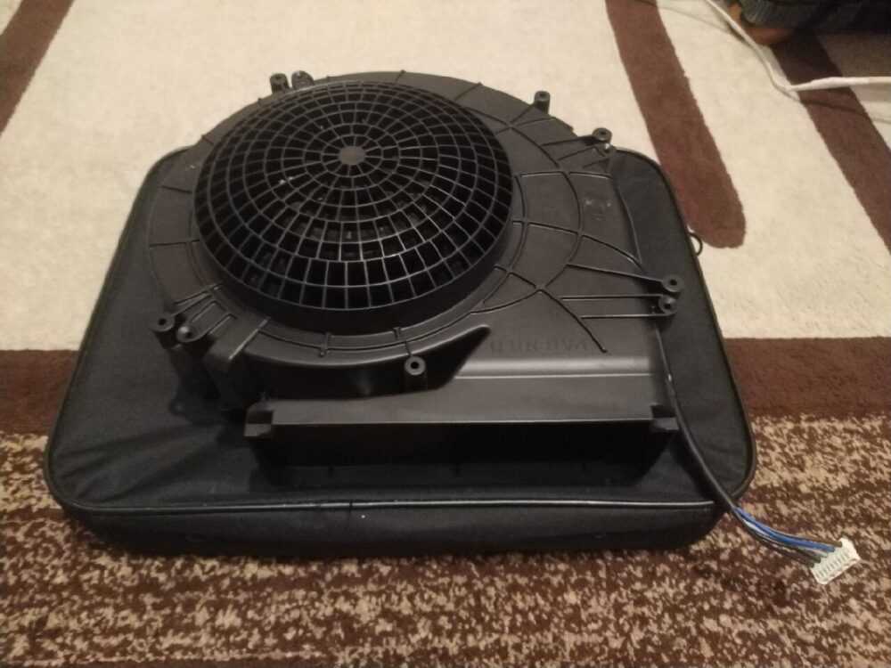 Variklis 133.0582.604 Faber,Ikea. MOTOR (EMC 250V 220W) Variklis 133.0582.604 Faber,Ikea. MOTOR (EMC 250V 220W) Gartraukių filtrai varikliai ir kt dalys