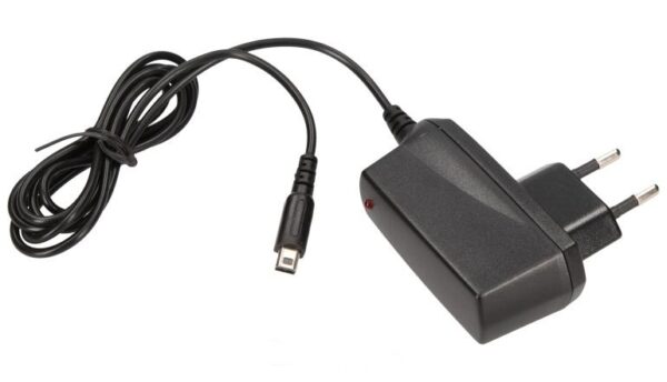 PLUG-CHARGER FOR NINTENDO DSI (XL)