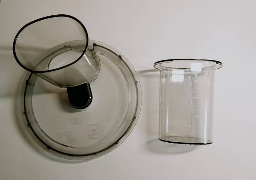 Virtuvinio kombaino BOSCH, SIEMENS smulkinimo/tarkavimo indo dangtelis, su stumtuvu, orig. Blenderių, mikserių,virtuvinių kombainų, pjaustyklių,duonkepių ir kitų aparatų dalys