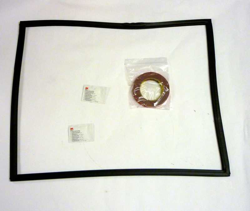 Šaldytuvo LIEBHERR apatinė durų tarpinė,klijuojama,orig. Šaldytuvo LIEBHERR apatinė durų tarpinė,klijuojama,orig. Šaldytuvų durų tarpinės ir kt