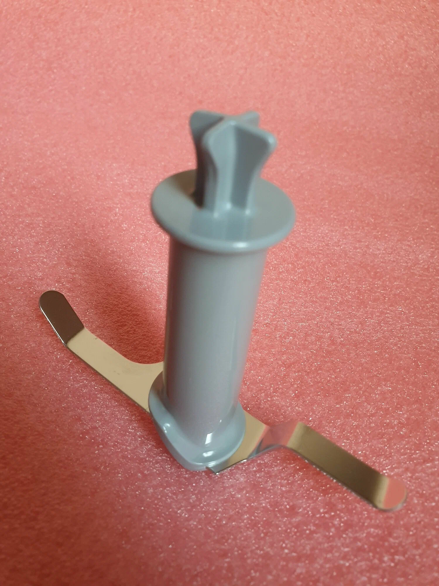 Blenderio DELONGHI peiliukas indui 500 ml.ICS MC Ice Crusher Blenderio DELONGHI peiliukas indui 500 ml.ICS MC Ice Crusher Blenderių, mikserių,virtuvinių kombainų, pjaustyklių,duonkepių ir kitų aparatų dalys