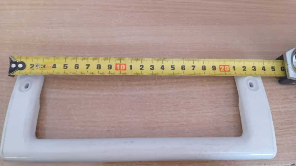 Šaldytuvo ATLANT durų rankena ilgis 24 cm Šaldytuvo ATLANT durų rankena ilgis 24 cm Šaldytuvų durų rankenėlės kameros durelės