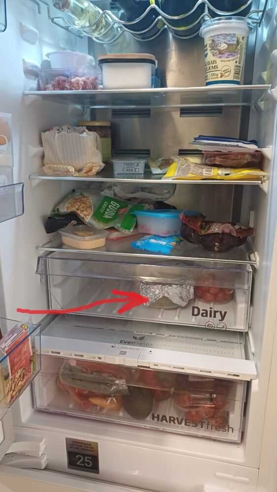 Šaldytuvo BEKO/GRUNDIG/ARCELIK viršutinio stalčiaus panelė. BioFresh Rail Front Beko Printed ARC1155 Buitinių šaldytuvų laikikliai, stalčiai, lentynos ir kitos plastmasinės detalės