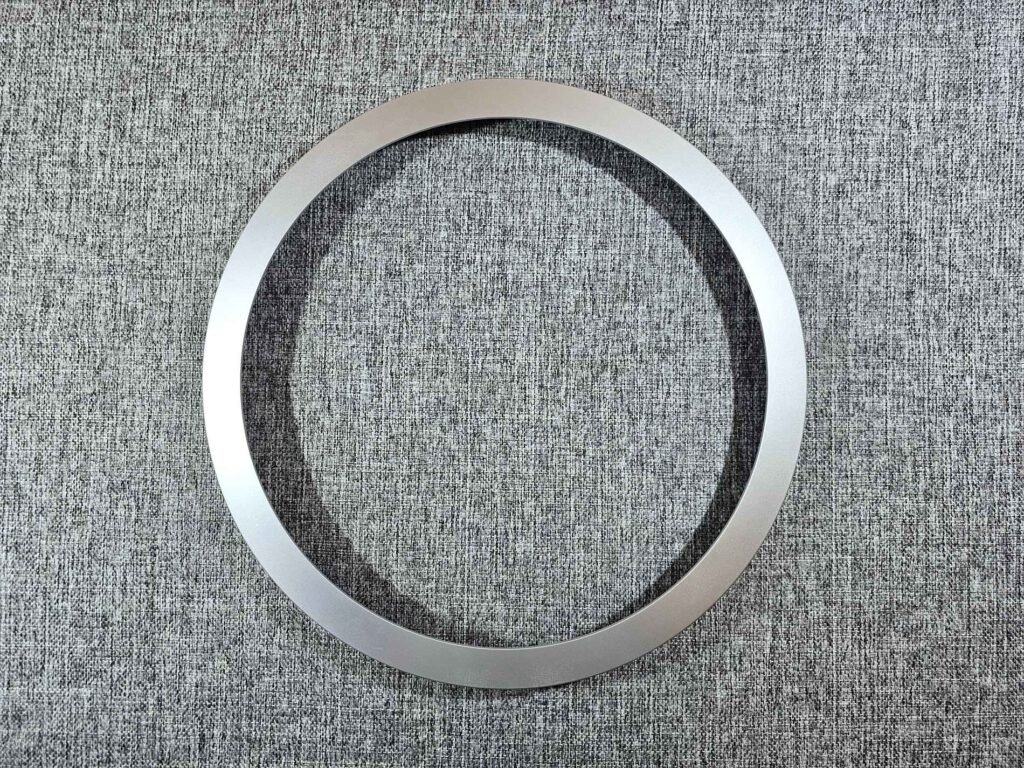 Skalbimo mašinos BOSCH, SIEMENS, NEFF išorinis durų žiedas, sidabrinės spalvos, orig. Skalbimo mašinų įkrovos durelės rėmeliai ir stiklai